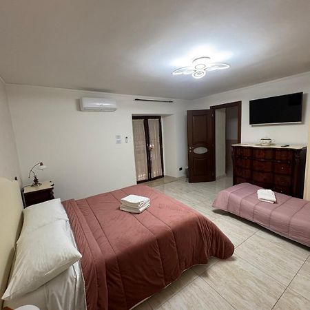 Esposito Holiday Homes เนเปิลส์ ภายนอก รูปภาพ
