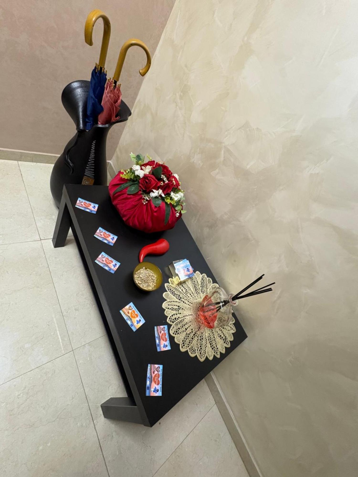 Esposito Holiday Homes เนเปิลส์ ภายนอก รูปภาพ